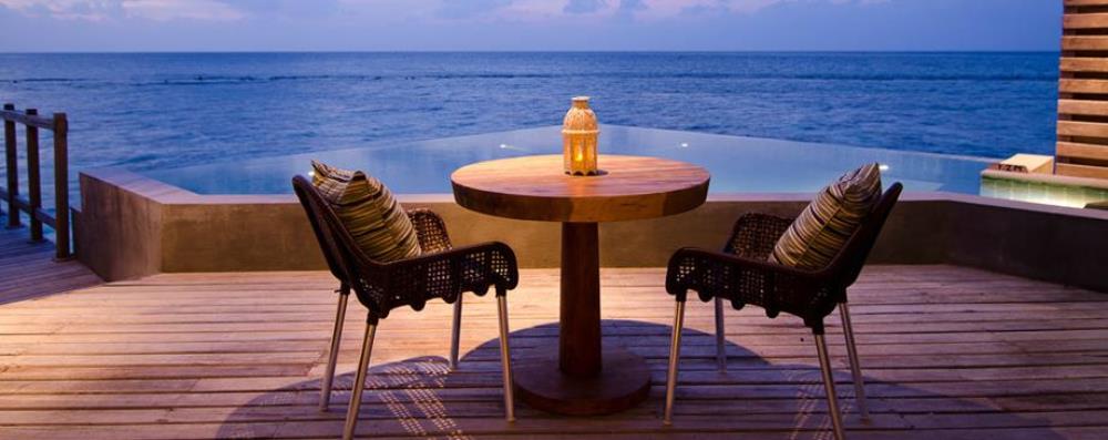 content/hotel/Jumeirah Vittaveli/Accommodation/Water Villa with Pool Sunrise/JumeirahVittaveli-Acc-WaterVillaSunrise-07.jpg